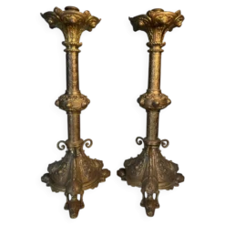 Paire de chandeliers néo-gothiques h=42cm