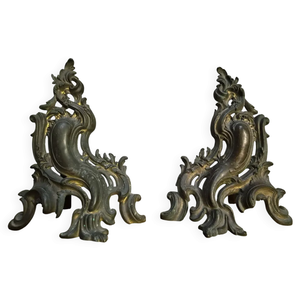 Paire de chenets anciens en bronze français, style Louis XV, vers 1880–1900