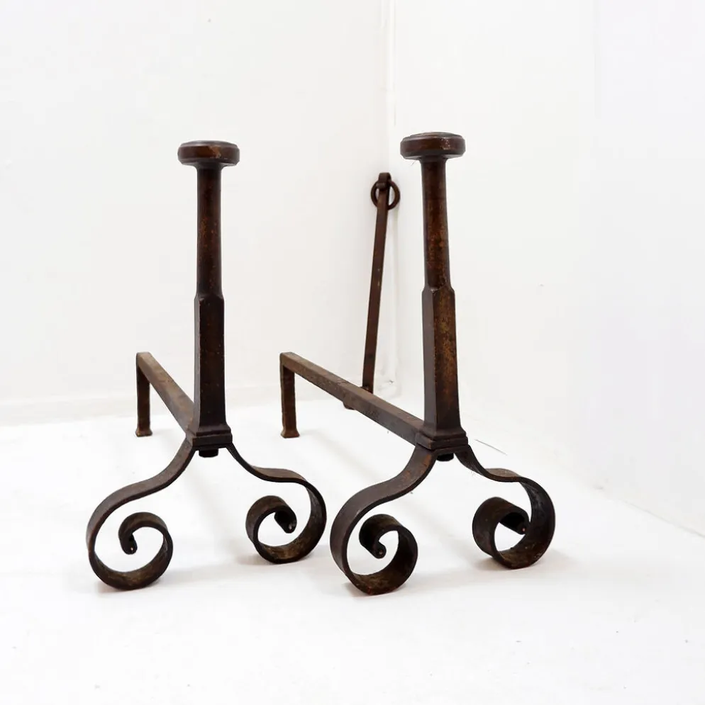 Paire de chenets anciens en fer forgé - XIXe siècle