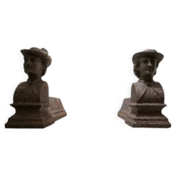 Paire de chenets anciens en fonte Bustes néo-Renaissance France fin XIXᵉ