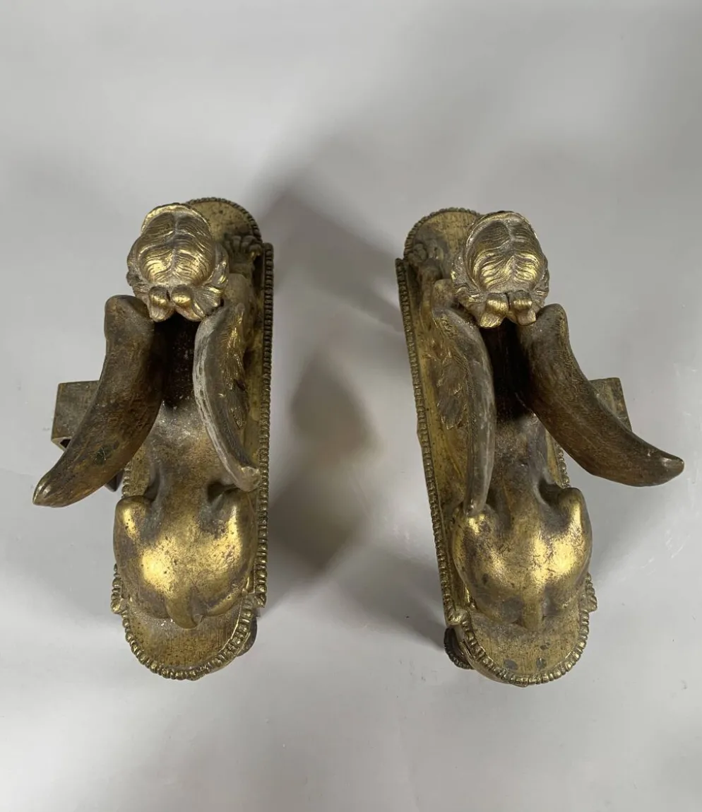Paire De Chenets Aux Sphinges d'époque Directoire XVIIIème Siècle Attribué