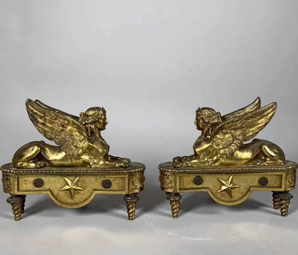 Paire De Chenets Aux Sphinges d'époque Directoire XVIIIème Siècle Attribué