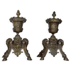 Paire de chenets de style Louis XIV en bronze d’après un dessin de André-Charles Boulle