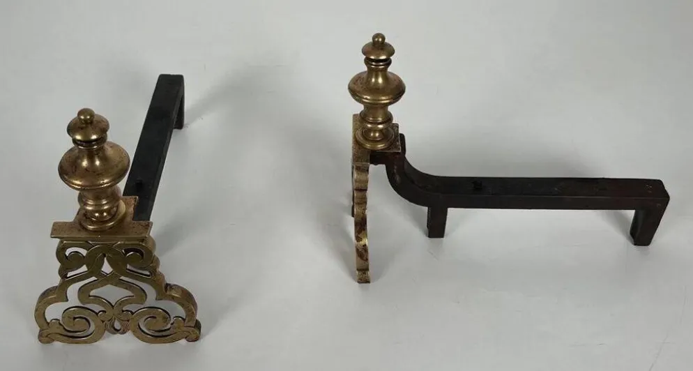 Paire de Chenets en Bronze Ciselé et Fer Forgé de Style Louis XV