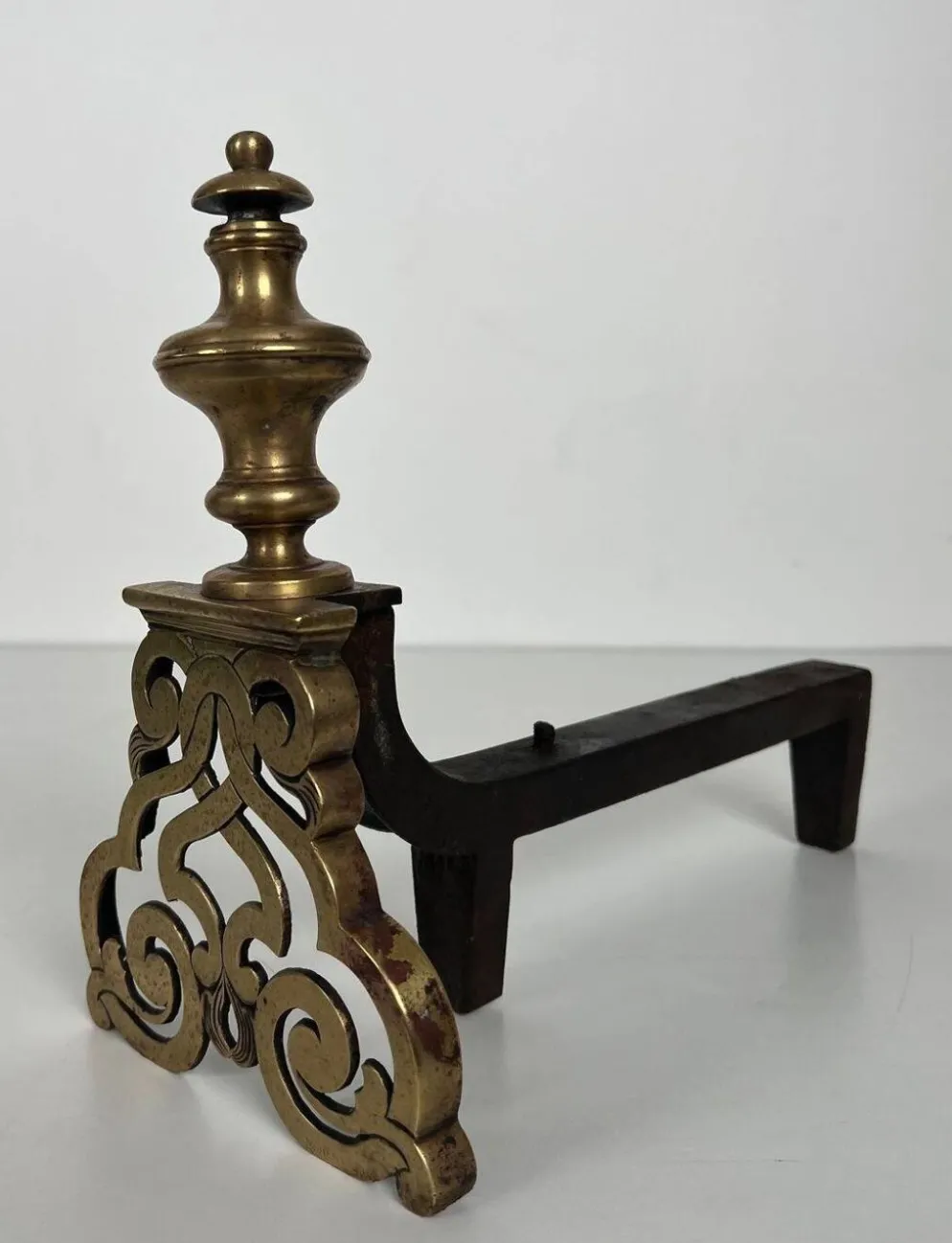 Paire de Chenets en Bronze Ciselé et Fer Forgé de Style Louis XV
