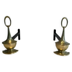 Paire de Chenets en Bronze Néoclassiques en Forme de Lampes Antiques à Anne