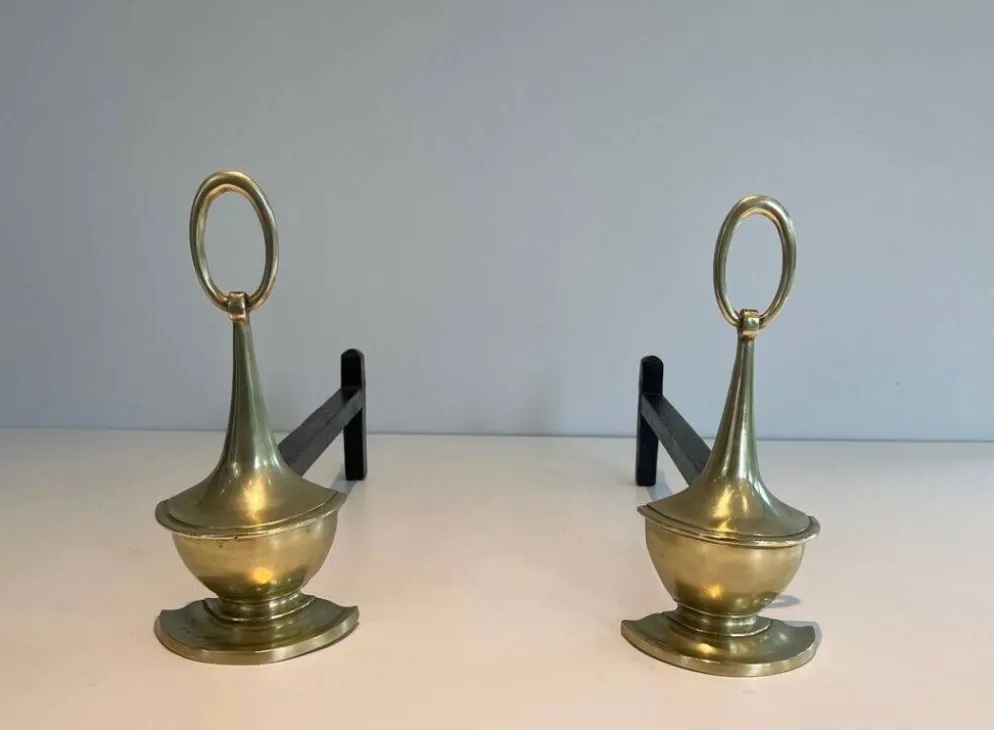 Paire de Chenets en Bronze Néoclassiques en Forme de Lampes Antiques à Anne