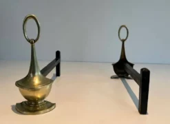 Paire de Chenets en Bronze Néoclassiques en Forme de Lampes Antiques à Anne