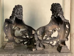 Paire de chenets en fonte