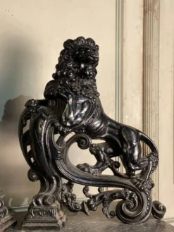 Paire de chenets en fonte
