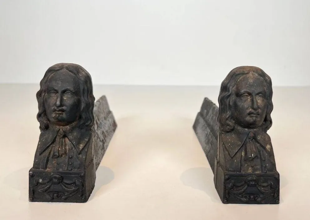 Paire de Chenets en Fonte à l’Effigie de Beethoven. France. Vers 1900.