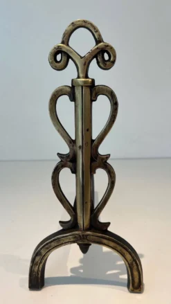 Paire de Chenets en Laiton et Fer Forgé à Flambeaux à Triple Volute et Mont