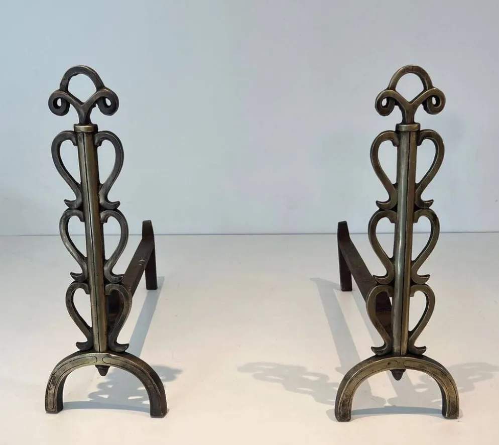 Paire de Chenets en Laiton et Fer Forgé à Colonnes de Volutes et Bases Arqu
