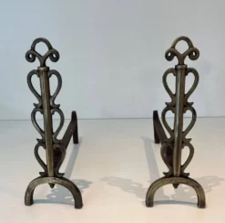 Paire de Chenets en Laiton et Fer Forgé à Colonnes de Volutes et Bases Arqu