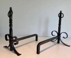 Paire de Chenets Néoclassiques en Fer Forgé à Colonnes Torsadées, Finiales