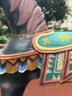 Paire de chevaux anciens asiatiques en bois – Début XXe siècle