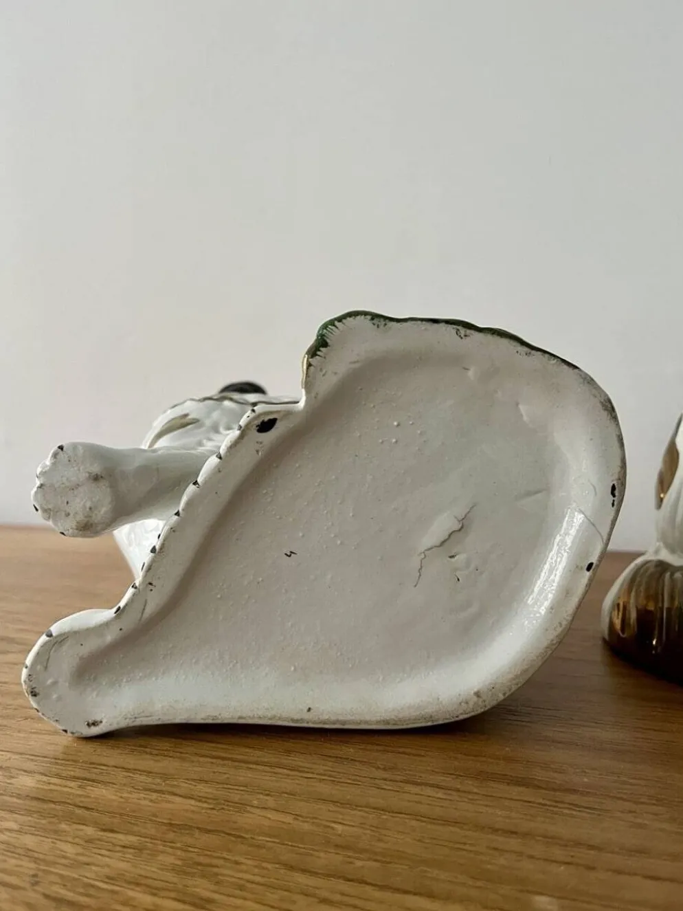 Paire de chiens en céramique Staffordshire – Angleterre, XXe siècle