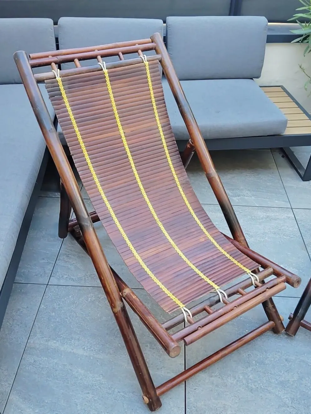 Paire de chiliennes en bambou