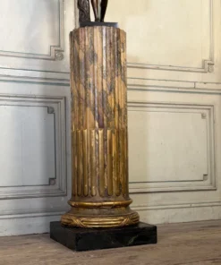 Paire de colonnes en bois sculpté de style Louis XVI, L’escalier de cristal, vers 1880