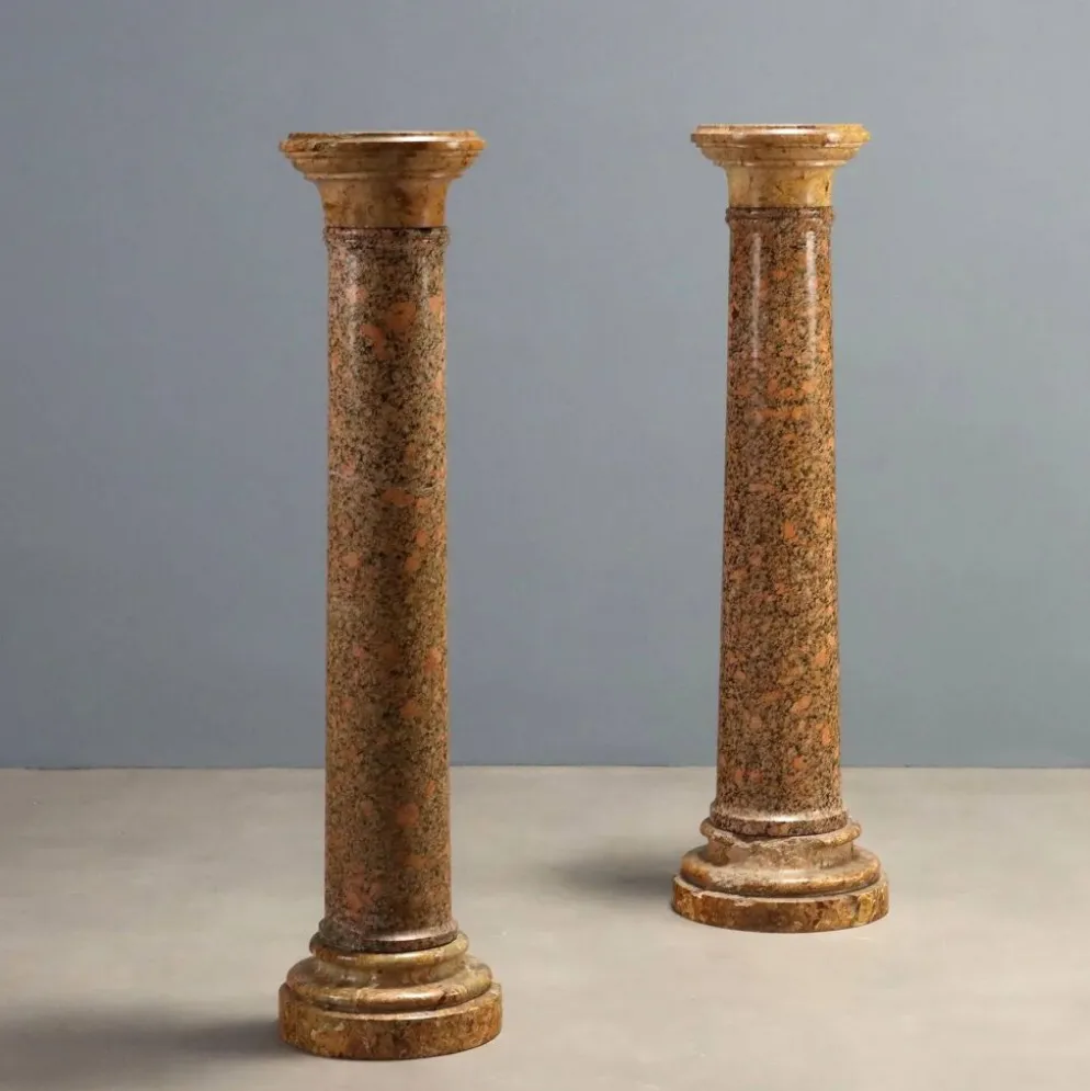 Paire de colonnes en marbre breccia et granit - Italie XIXe siècle