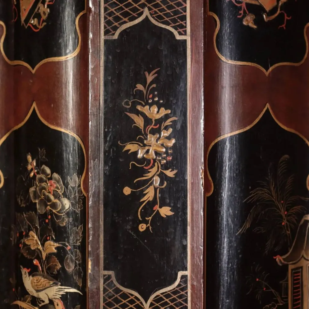 Paire de colonnes piédestaux de style chinoiserie