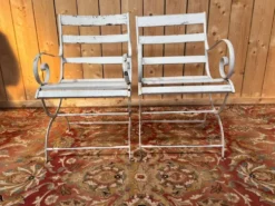 Paire de fauteuils de jardin XIXe, fer forgé & bois, style Restauration