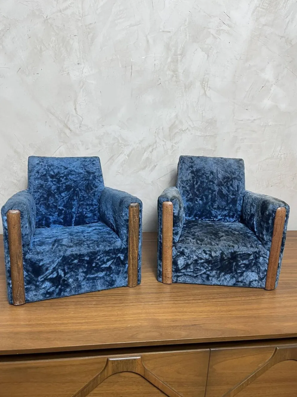 Paire de fauteuils de maitrise