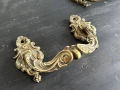 Paire de grandes poignées anciennes en bronze, L. Pinet XIXe