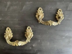 Paire de grandes poignées anciennes en bronze, L. Pinet XIXe