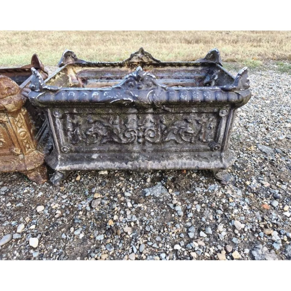 Paire de jardinières en fonte 1900 de Charleville-Mézières