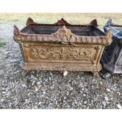 Paire de jardinières en fonte 1900 de Charleville-Mézières
