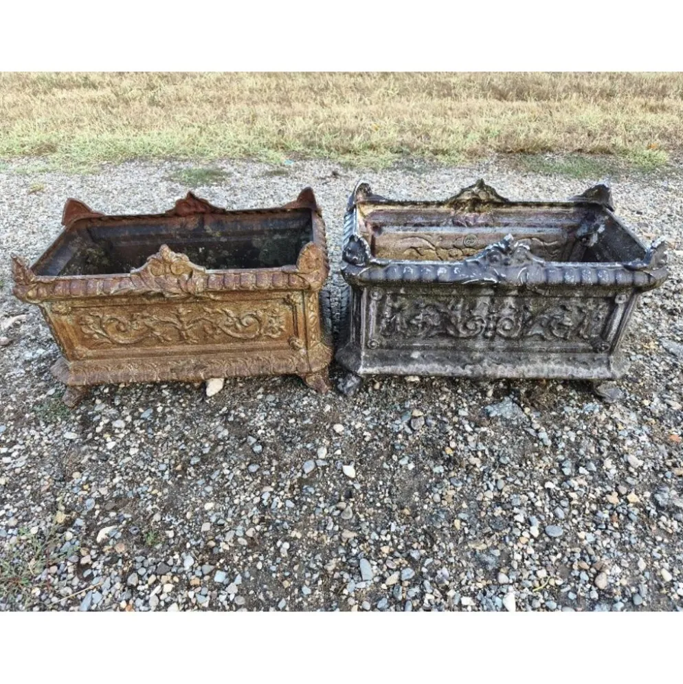 Paire de jardinières en fonte 1900 de Charleville-Mézières