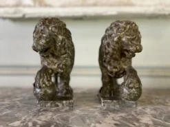 Paire de lions Médicis en albâtre, Italie XIXème siècle