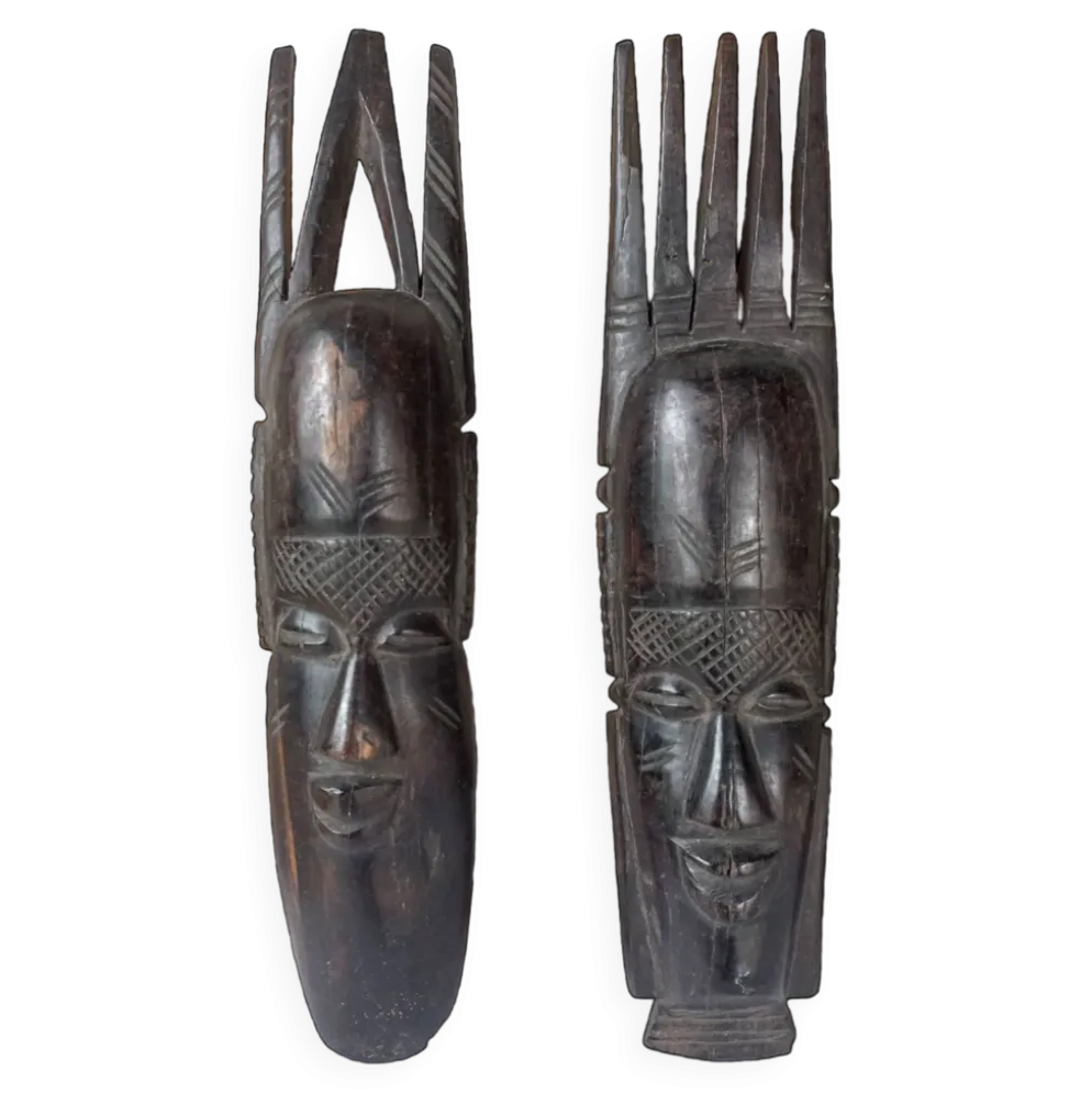 Paire de masques aficains vinatge 1960