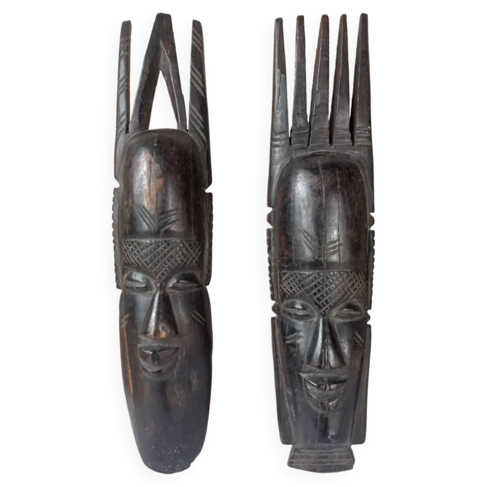 Paire de masques aficains vinatge 1960