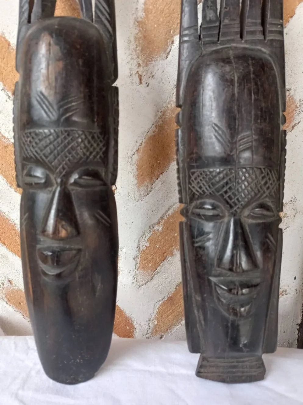 Paire de masques aficains vinatge 1960