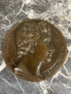 Paire de médaillons en bronze, Rouget de Lille et J.J. Rousseau