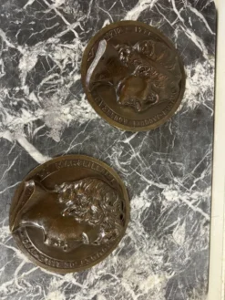 Paire de médaillons en bronze, Rouget de Lille et J.J. Rousseau