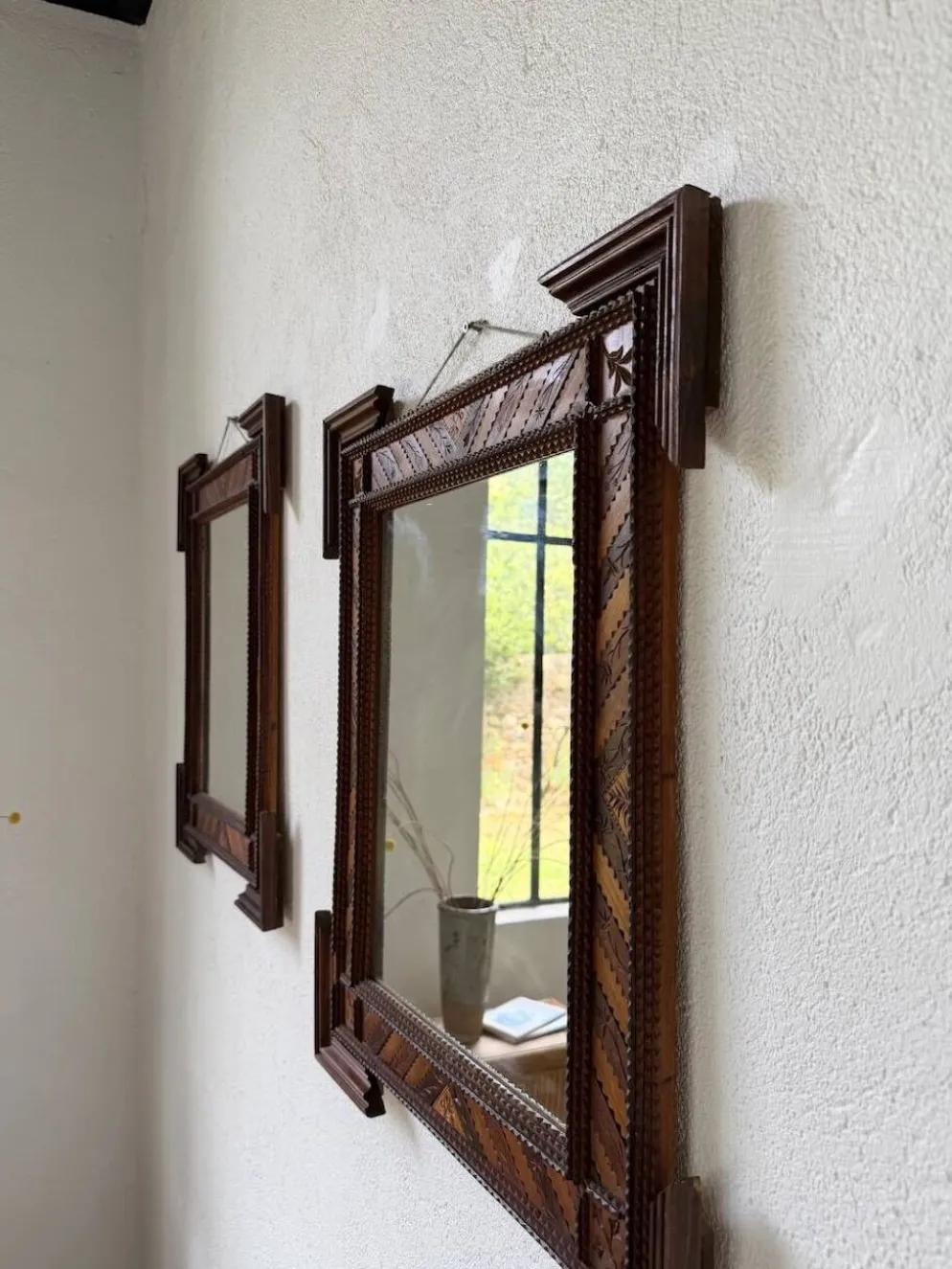 Paire de miroir bois style tramp art