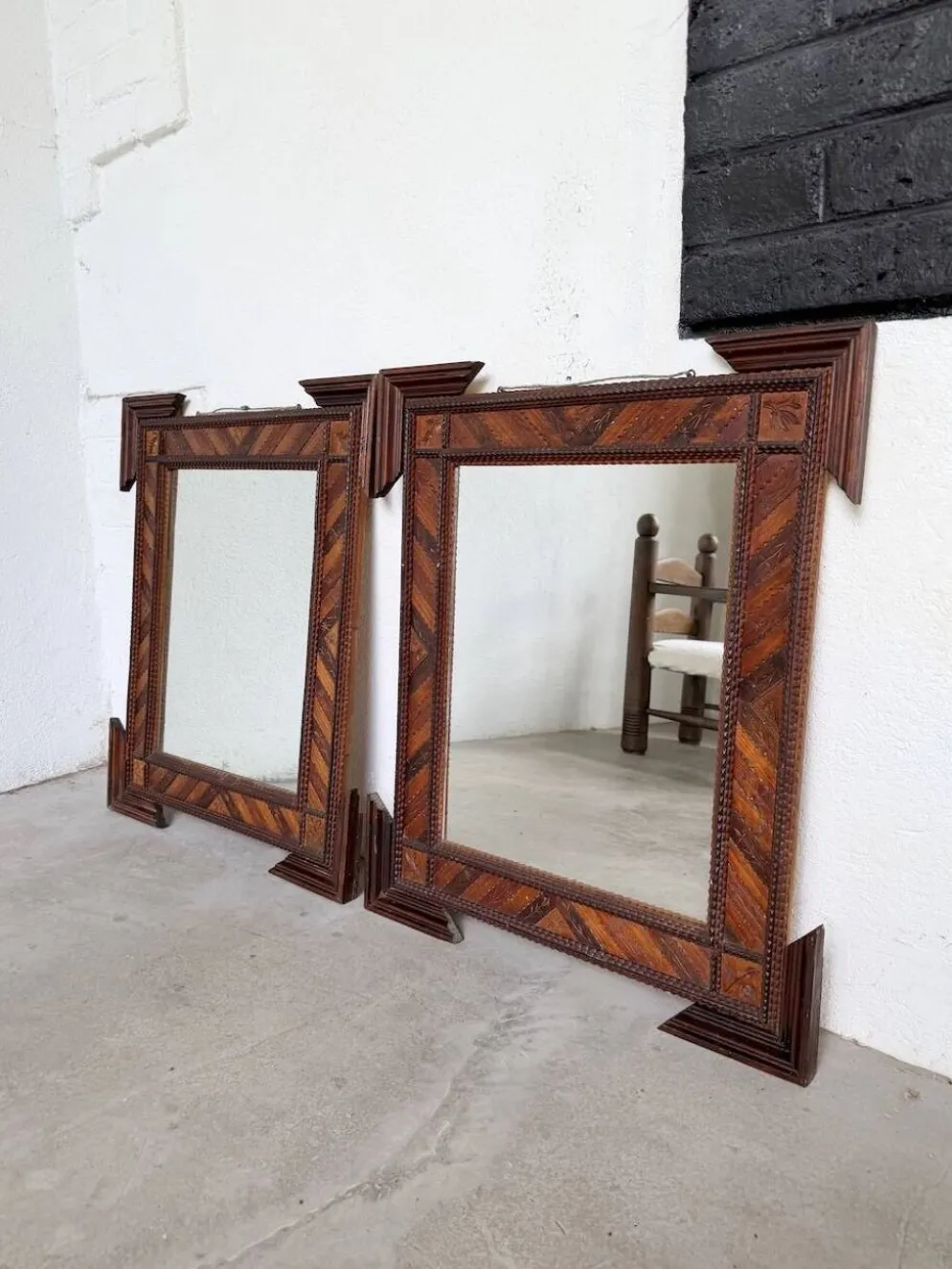 Paire de miroir bois style tramp art