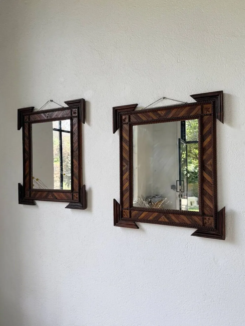 Paire de miroir bois style tramp art
