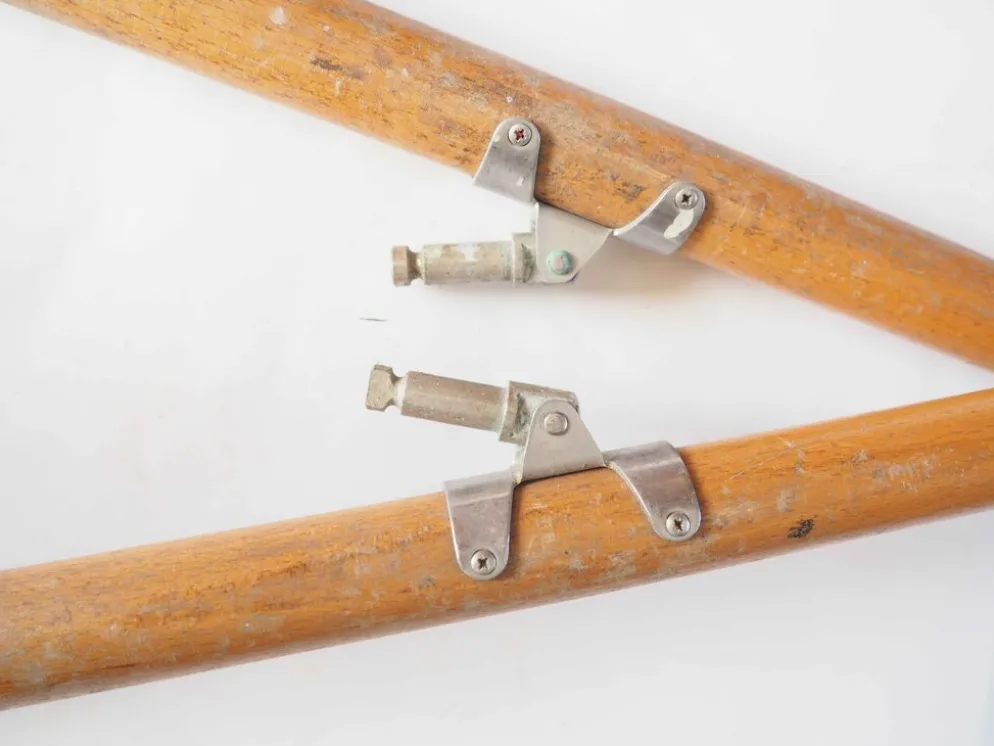 Paire de pagaies en bois