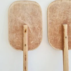 Paire de pagaies en bois
