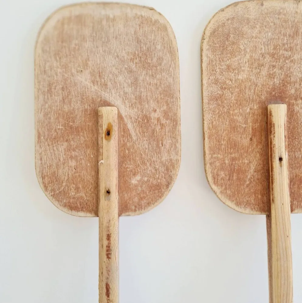 Paire de pagaies en bois