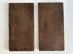 Paire de panneaux décoratifs anciens en bois sculpté, XIXe siècle