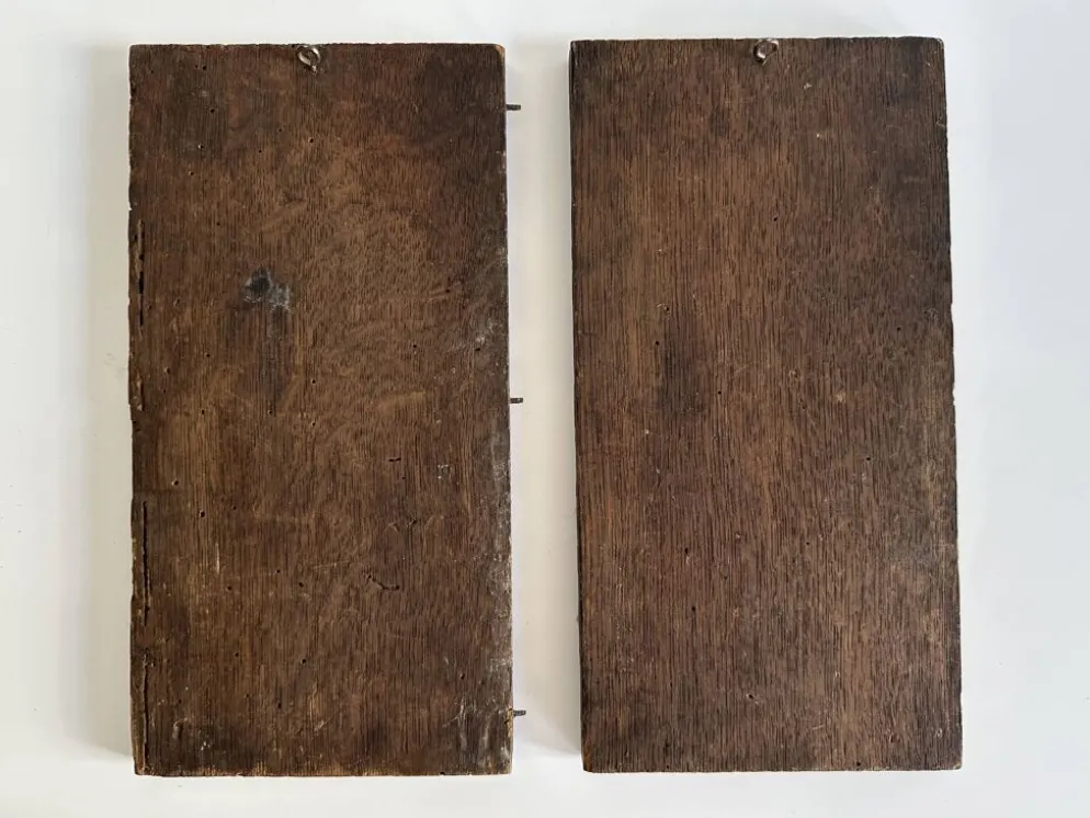Paire de panneaux décoratifs anciens en bois sculpté, XIXe siècle