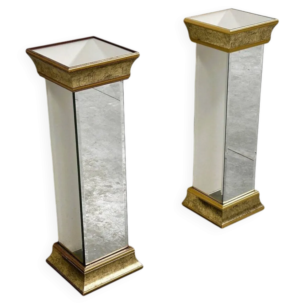 Paire de piédestaux / socles miroir Deknudt en finition dorée, Belgique, années 1980.