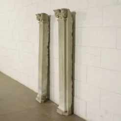 Paire de pilastres Renaissance en pierre Serena, Italie, XVIe siècle