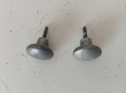 Paire de poignées bouton de meuble ancien