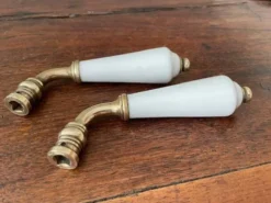 paire de poignées béquilles en porcelaine de Limoges UCDA et l